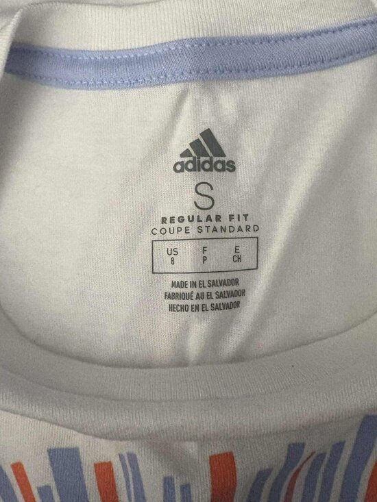 NWT - Adidas Boys White Tee with Flair Box Logo – Size 8 - Picture 5 of 5